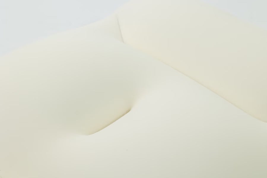 【ピッタリフィットする】 もちふわ枕